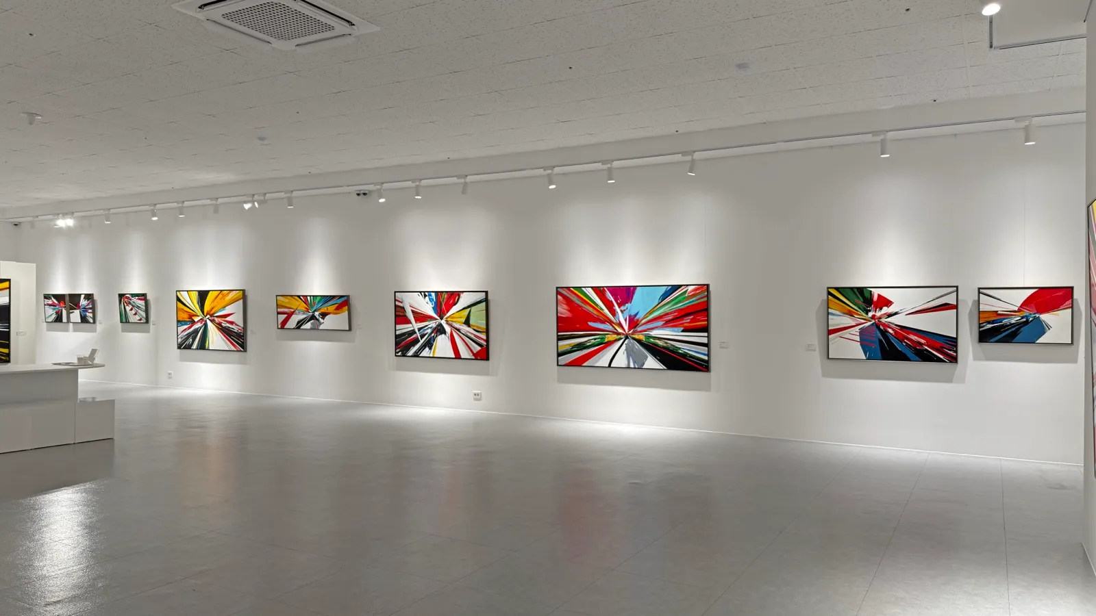 갤러리유피 · 부산 · 전시 전경 (14점) (5) · 강민석 Minseok Kang