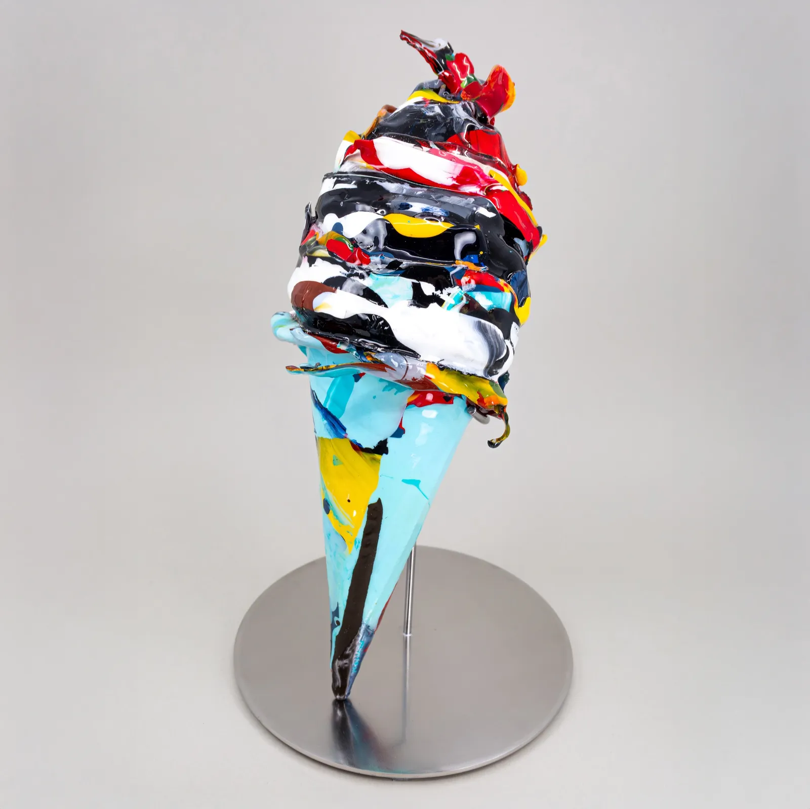 Count Dracula · 13×13×19.2cm · Acrylic paint, resin, stainless steel · 2023 / UFO · 13×13×17.8cm · Acrylic paint, resin, stainless steel · 2023 / Olympic Flame · 13×13×21.8cm · Acrylic paint, resin, stainless steel · 2023 (3) · 강민석 Minseok Kang