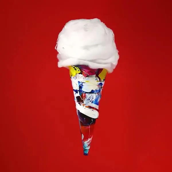 강민석 Minseok Kang, Ice Cream No.07 — 루프로 재생되는 아이스크림 형태의 단채널 영상, Single-channel video