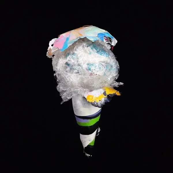 강민석 Minseok Kang, Ice Cream No.21 — 루프로 재생되는 아이스크림 형태의 단채널 영상, Single-channel video