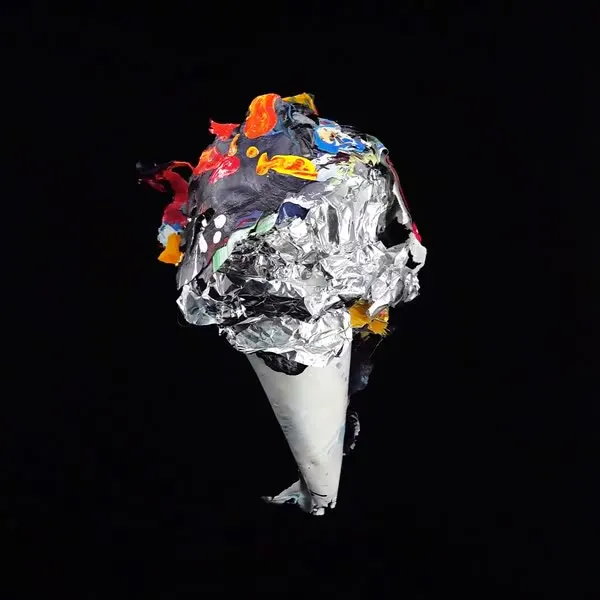 강민석 Minseok Kang, Ice Cream No.25 — 루프로 재생되는 아이스크림 형태의 단채널 영상, Single-channel video