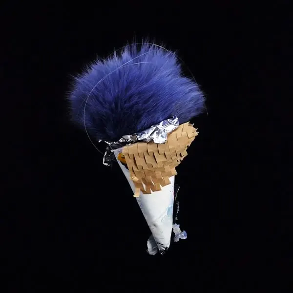 강민석 Minseok Kang, Ice Cream No.32 — 루프로 재생되는 아이스크림 형태의 단채널 영상, Single-channel video