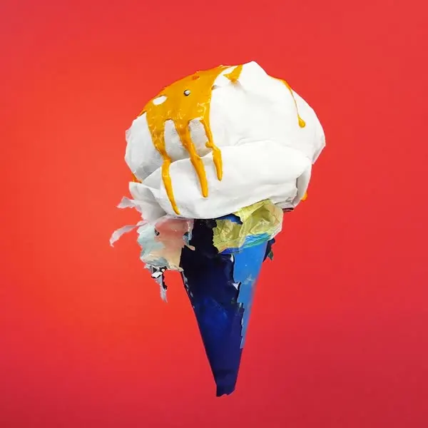 강민석 Minseok Kang, Ice Cream No.42 — 루프로 재생되는 아이스크림 형태의 단채널 영상, Single-channel video