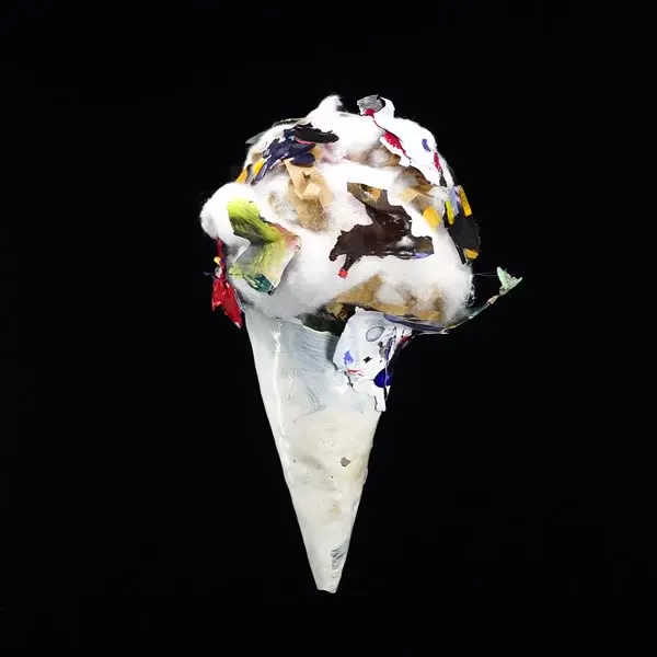 강민석 Minseok Kang, Ice Cream No.48 — 루프로 재생되는 아이스크림 형태의 단채널 영상, Single-channel video