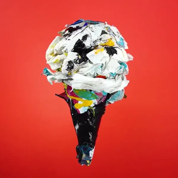 강민석 Minseok Kang, Ice Cream No.50 — 루프로 재생되는 아이스크림 형태의 단채널 영상, Single-channel video